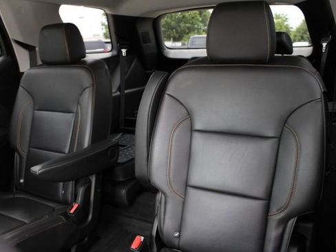 Used 2021 Chevrolet Traverse RS AWD/4WD image 23