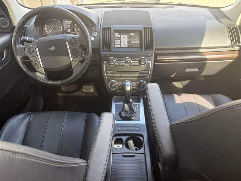 Used 2014 Land Rover LR2 AWD/4WD image 6