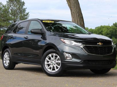 Used 2020 Chevrolet Equinox LS w/ LS Convenience Package