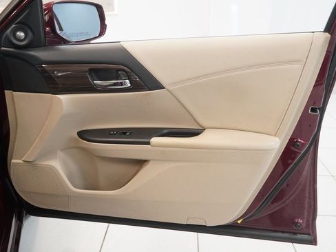 Used 2016 Honda Accord EX-L image 30