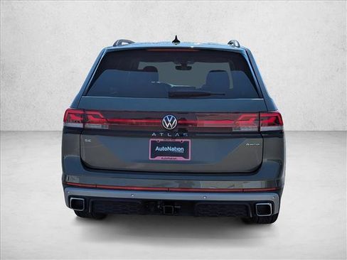 New 2026 Volkswagen Atlas Peak Edition AWD/4WD image 6