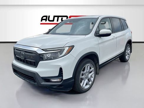 Used 2024 Honda Passport EX-L image 3
