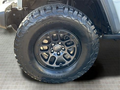 Certified 2023 Jeep Wrangler Unlimited Sport image 45