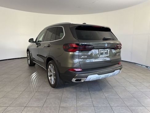 Certified 2026 BMW X5 sDrive40i RWD image 3