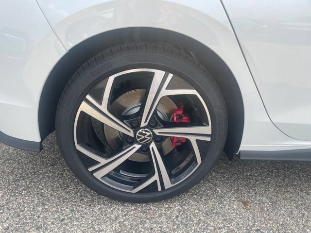 New 2026 Volkswagen GTI SE FWD image 11