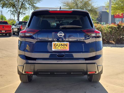 New 2026 Nissan Rogue SV FWD image 4