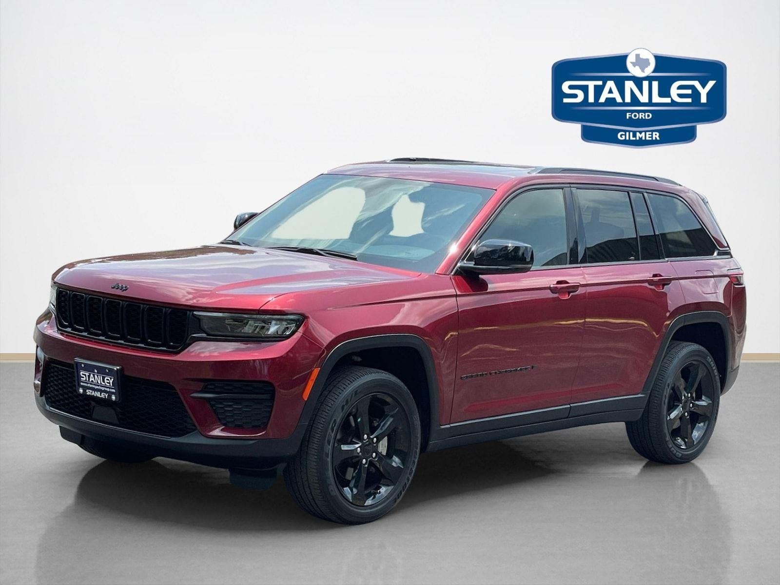Used 2023 Jeep Grand Cherokee Altitude AWD/4WD image 3