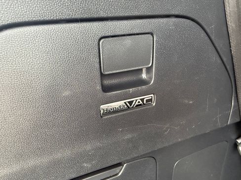 Used 2019 Honda Odyssey Elite image 16