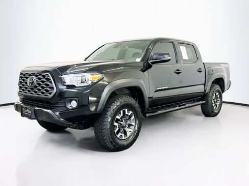 Used 2023 Toyota Tacoma TRD Off-Road w/ Technology Package image 3