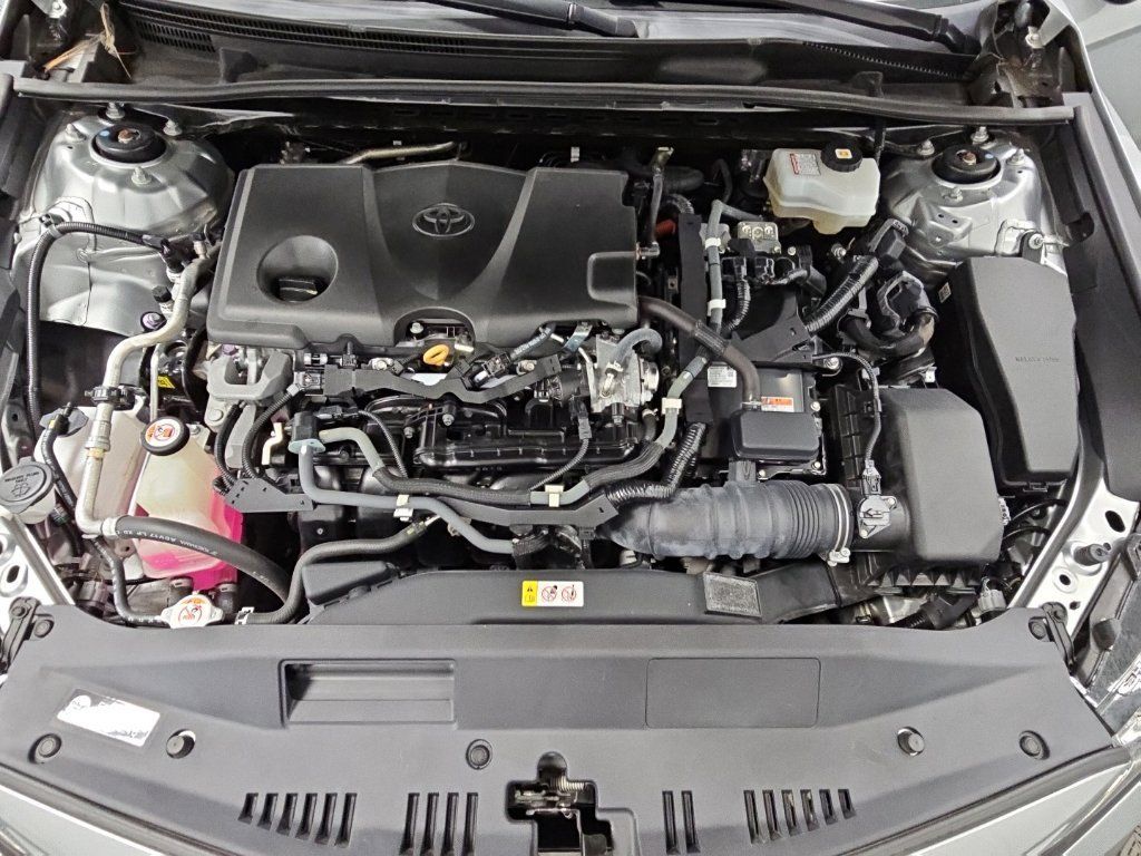 Used 2021 Toyota Camry SE FWD image 40