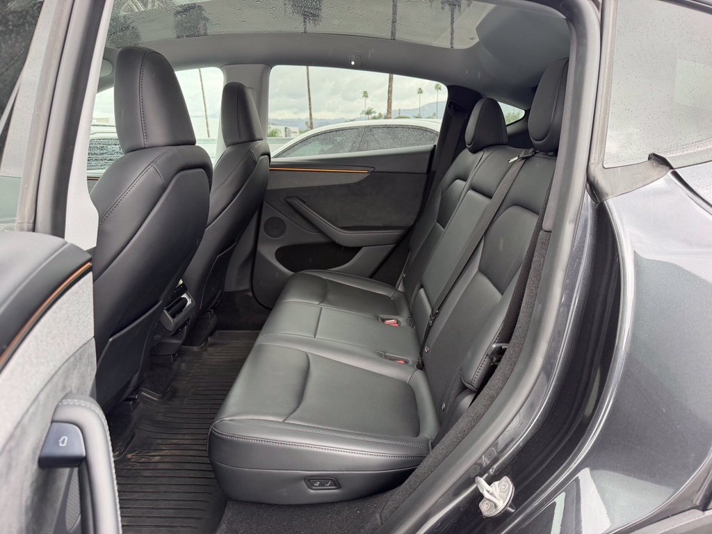 Used 2026 Tesla Model Y 2WD image 4