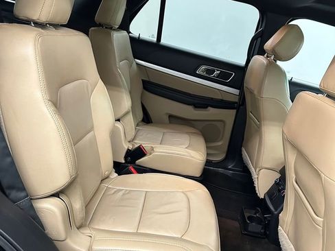 Used 2016 Ford Explorer XLT w/ Equipment Group 202A image 37