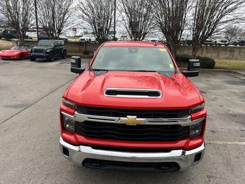 Used 2024 Chevrolet Silverado 2500 LT image 10