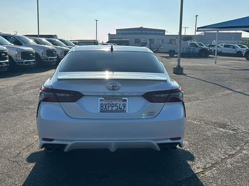 Used 2021 Toyota Camry XSE image 4