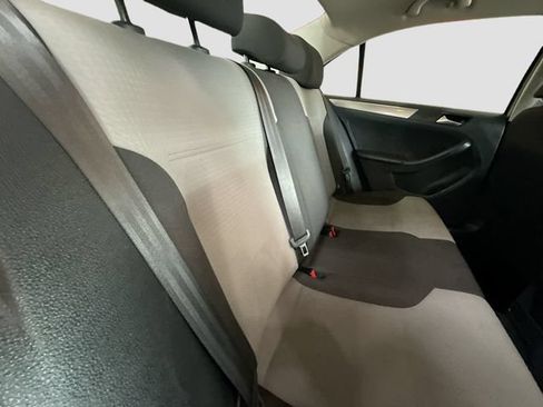 Used 2017 Volkswagen Jetta S w/ Jetta S Cold Weather Package FWD image 26