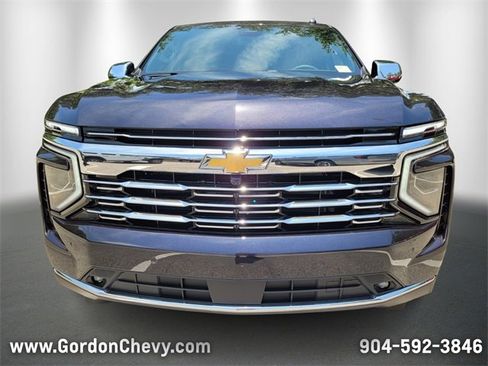 New 2025 Chevrolet Suburban Premier w/ Sun And Tow Package image 8
