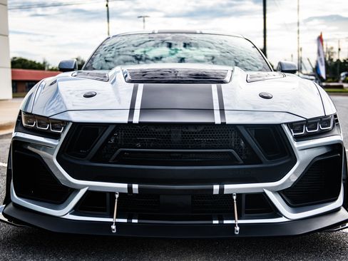 Used 2025 Ford Mustang GT Premium w/ GT Performance Package RWD image 4