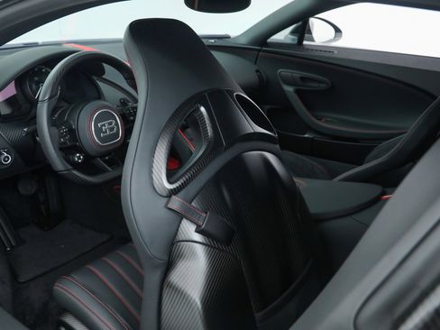 Used 2024 Bugatti Chiron Super Sport image 51