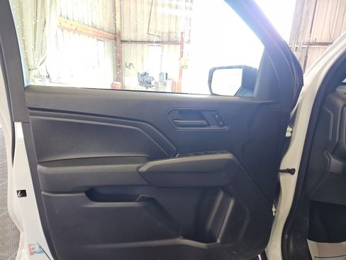 Used 2024 Chevrolet Colorado W/T image 8