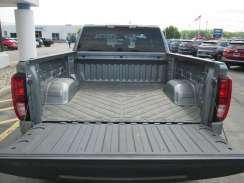 Used 2023 GMC Sierra 1500 Pro w/ Graphite Edition AWD/4WD image 10