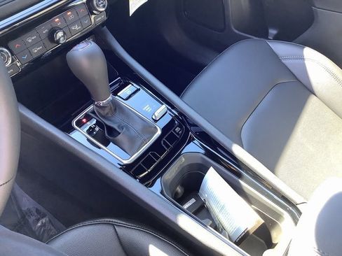 New 2026 Jeep Compass Limited image 18