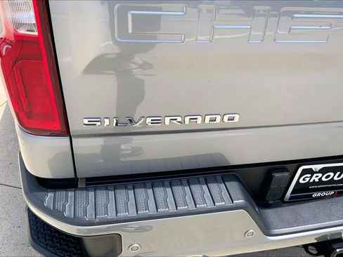 Used 2023 Chevrolet Silverado 1500 High Country w/ High Country Premium Package AWD/4WD image 31