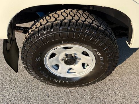 Used 1992 Toyota Pickup Deluxe AWD/4WD image 92