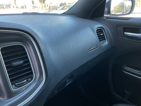 Used 2022 Dodge Charger SXT image 34