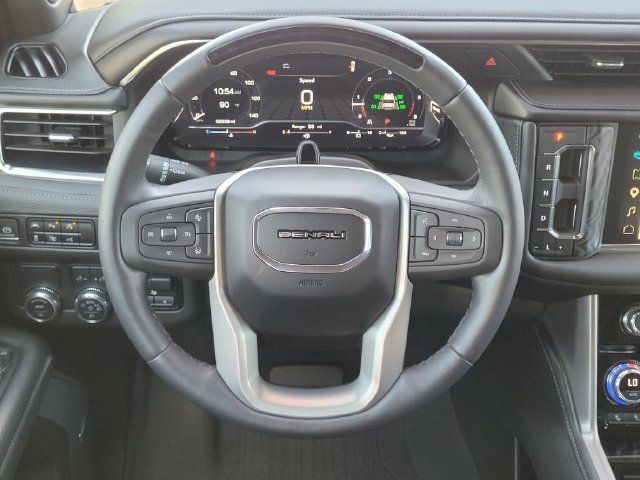 Used 2023 GMC Yukon Denali w/ Denali Reserve Package RWD image 11