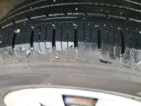 Used 2020 Toyota C-HR LE image 18