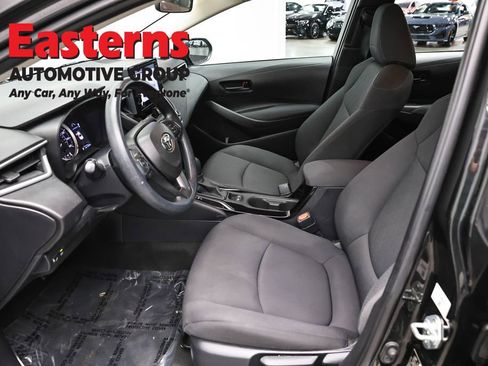 Used 2022 Toyota Corolla LE FWD image 13