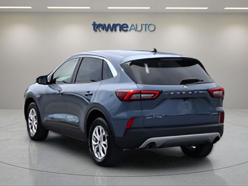 Used 2023 Ford Escape Active AWD/4WD image 3