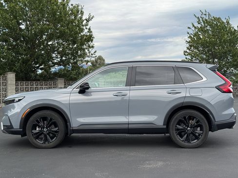Used 2024 Honda CR-V Sport Touring image 2