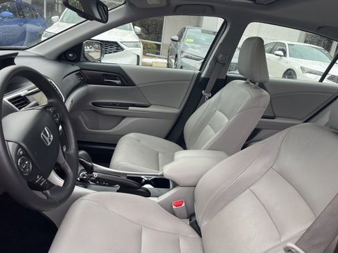 Used 2015 Honda Accord EX-L image 34