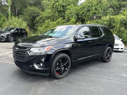 Used 2020 Chevrolet Traverse Premier w/ Redline Edition FWD image 14