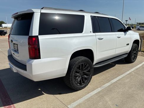 Used 2019 Chevrolet Suburban LT w/ Texas Edition Package RWD image 2