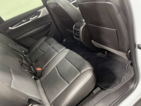Used 2023 Cadillac XT5 Premium Luxury w/ Technology Package image 22