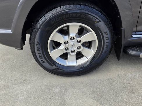 Used 2013 Toyota 4Runner SR5 w/ Convenience Pkg RWD image 5