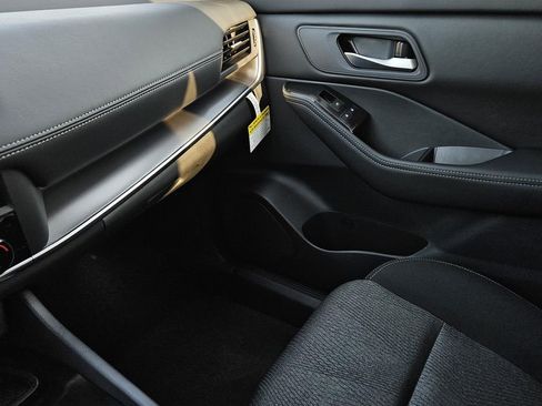 New 2026 Nissan Rogue SV image 22