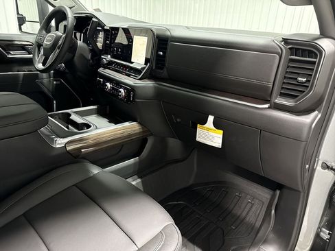 New 2026 GMC Sierra 2500 SLT AWD/4WD image 30