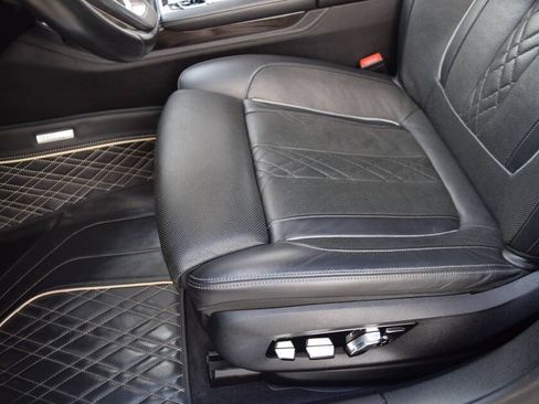 Used 2018 BMW ALPINA B7 xDrive w/ Luxury Rear Seating Package AWD/4WD image 40