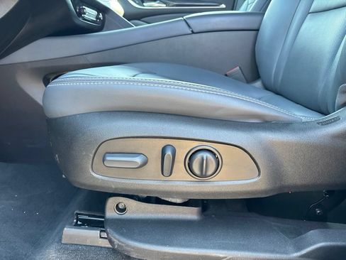 Used 2024 Buick Enclave Essence w/ Sport Touring Edition AWD/4WD image 11