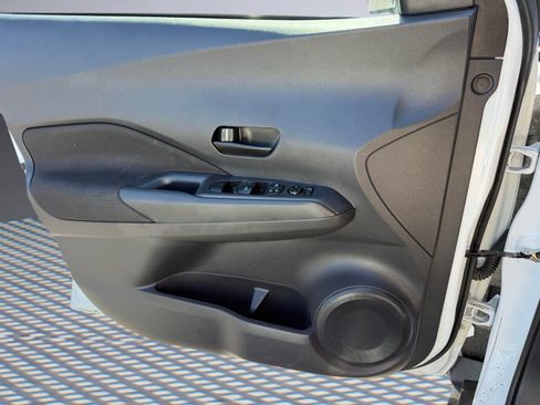 Used 2025 Nissan Kicks Play S FWD image 19