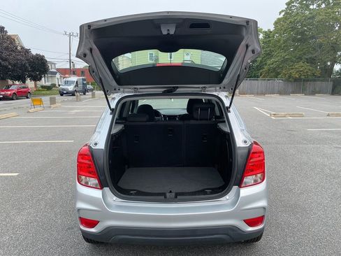 Used 2019 Chevrolet Trax LS image 23