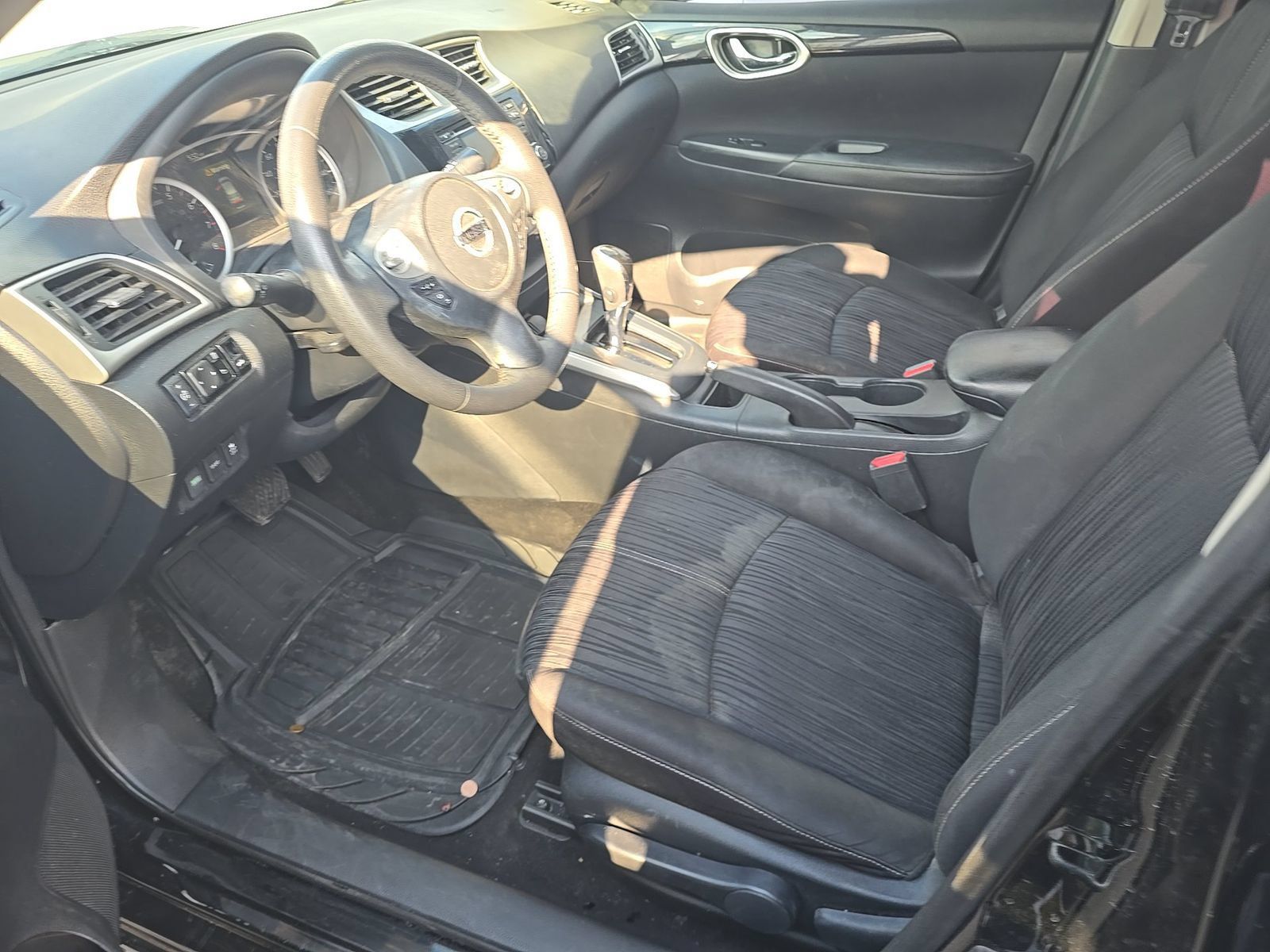Used 2017 Nissan Sentra SV w/ Style Package FWD image 5