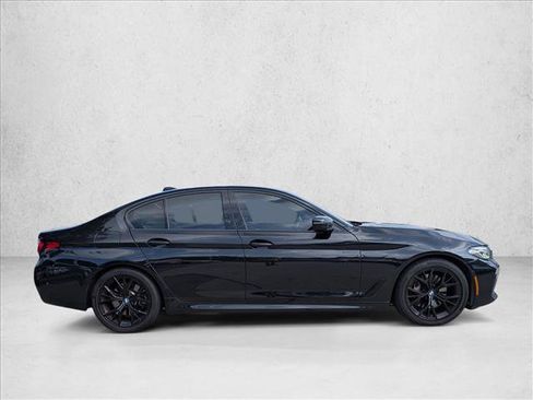 Used 2023 BMW 540i w/ M Sport Package RWD image 3
