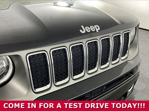 Used 2019 Jeep Renegade Limited w/ LED Lighting Group AWD/4WD image 31