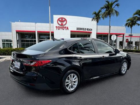 Used 2025 Toyota Camry LE FWD image 6