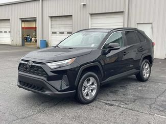 Used 2023 Toyota RAV4 XLE AWD/4WD video 3