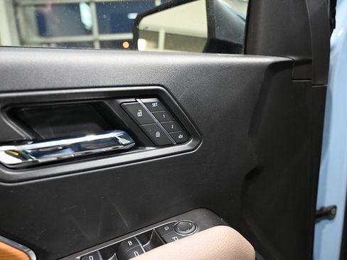 Used 2025 GMC Canyon Denali image 30